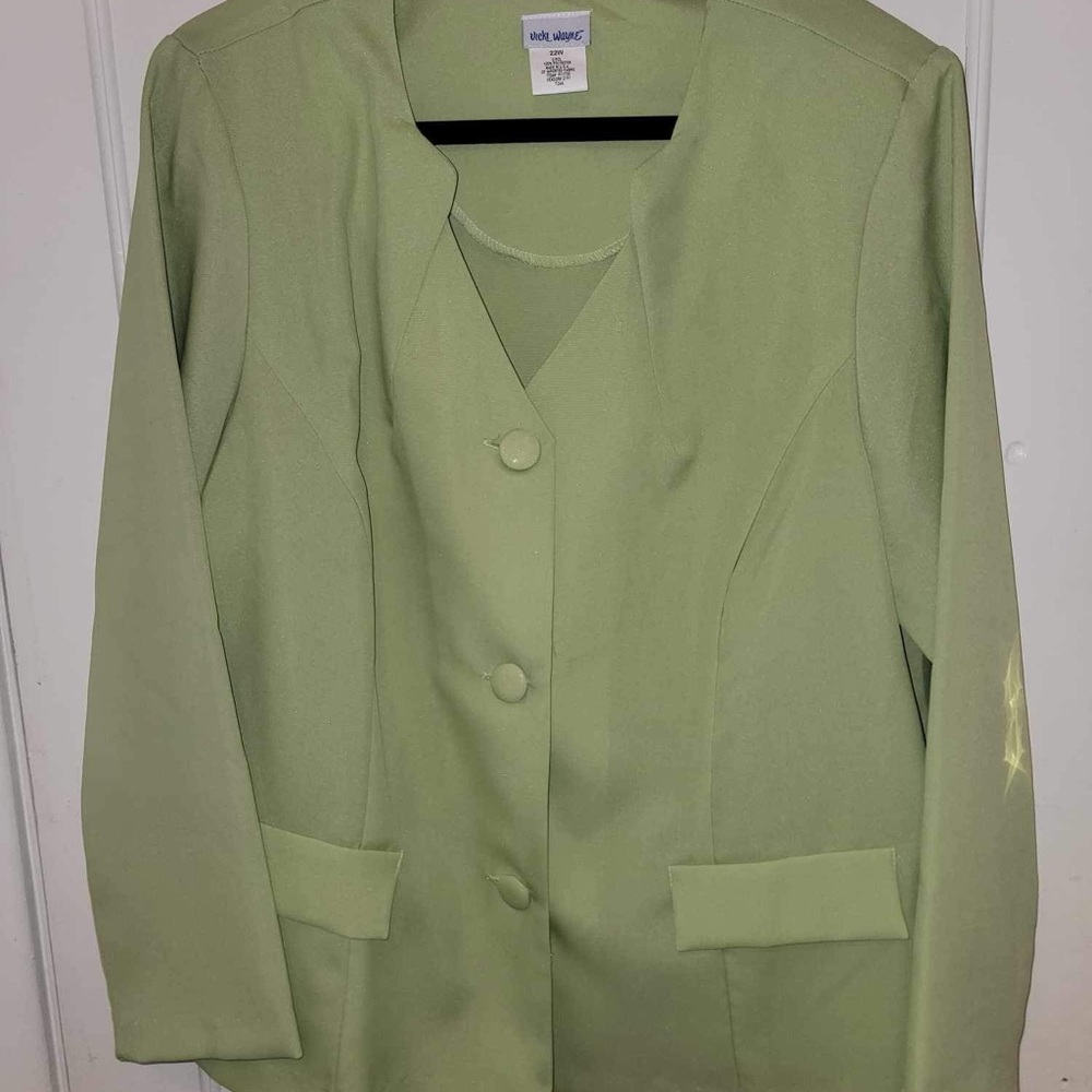 Women’s 2 piece set lime green